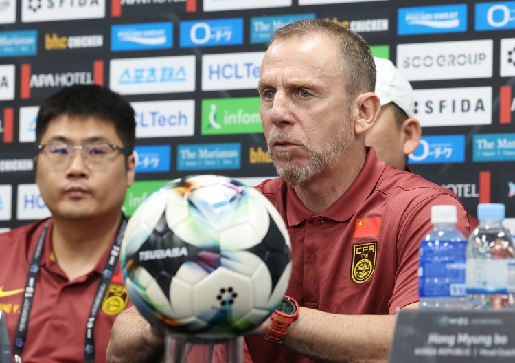 凤凰体育入口-直播吧：U15国足选帅先于国足选帅进行 久尔杰维奇进入选帅工作组