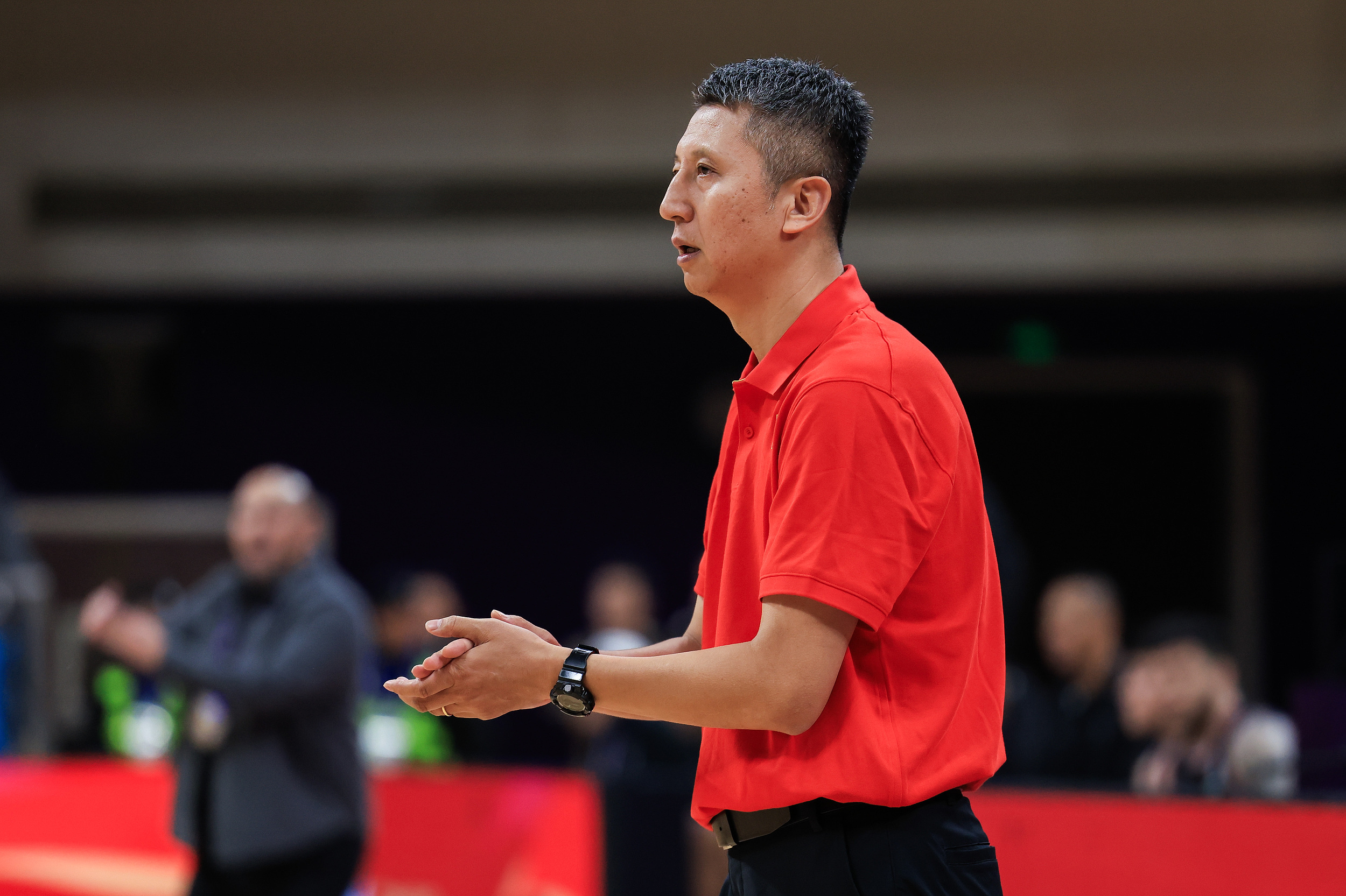 凤凰体育官网-媒体人：中国男篮已经抵达阿卜杜拉国王体育城体育场